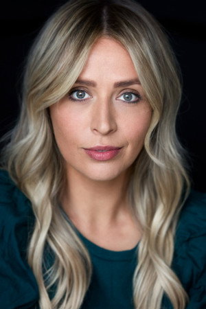 Cover image for Lara Deam