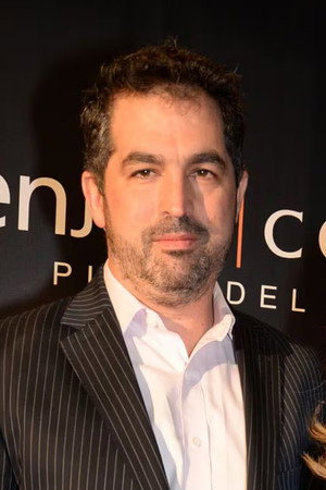 Cover image for Juan Taratuto
