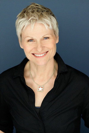 Cover image for Julie Lemieux