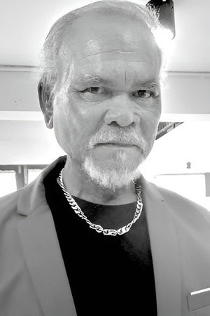 Cover image for Amporn Pankratok
