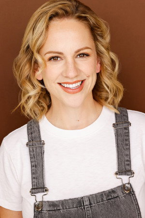 Cover image for Liana Osgood