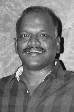 Cover image for R. Velraj