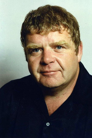 Cover image for Geoffrey Hughes