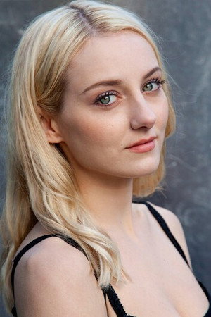 Cover image for Alexandra Kyle