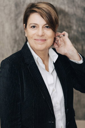 Cover image for Sophie Révil