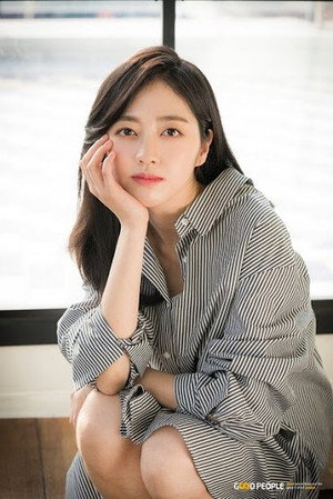 Cover image for Baek Soo-min