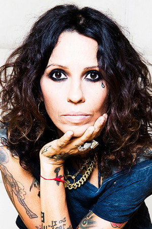 Cover image for Linda Perry