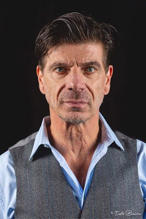 Cover image for Eliott Jenicot