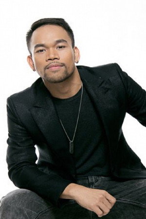 Cover image for Carlon Matobato