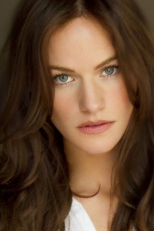 Cover image for Kelly Overton