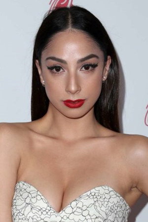 Cover image for María Chacón