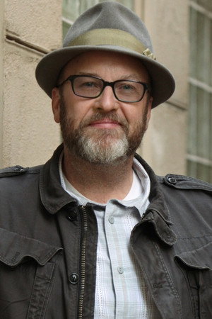 Cover image for Mark Roberts