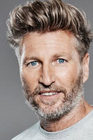 Cover image for Robbie Savage