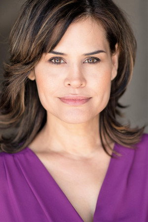 Cover image for Noelle Perris