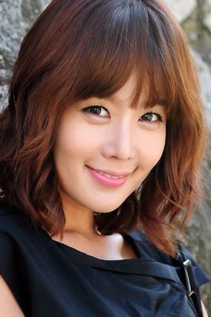 Cover image for 윤채이