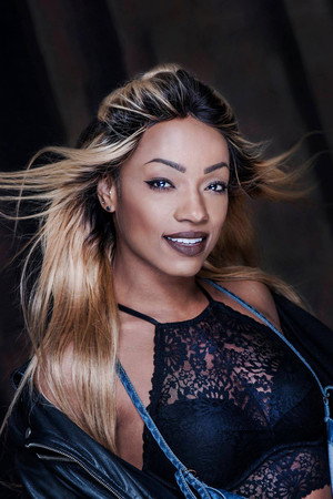 Cover image for Lisa Auguste