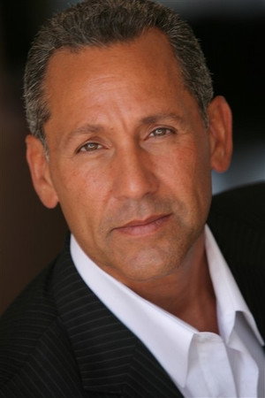 Cover image for Angelo Pagán