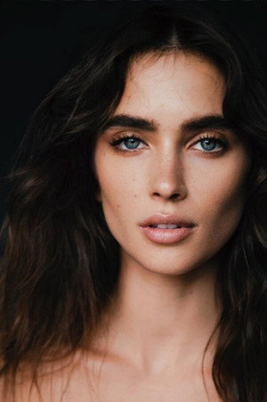 Cover image for Elisha Herbert