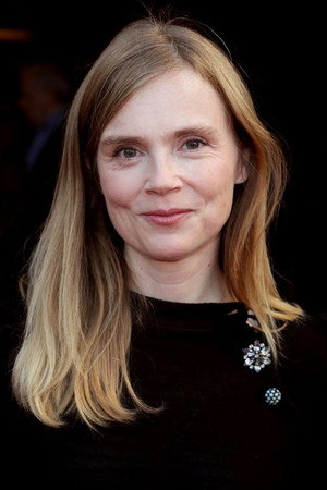 Cover image for Isabelle Carré