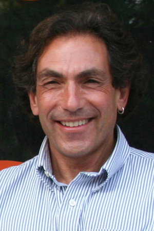 Cover image for Arnie Zipursky