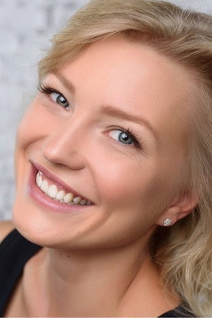 Cover image for Светлана Брюханова