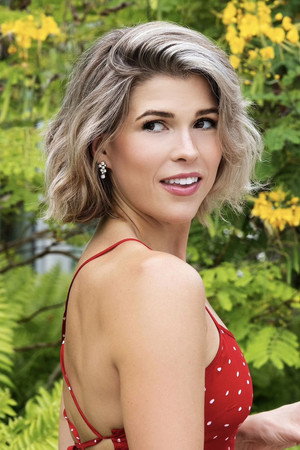 Cover image for Julia Rae