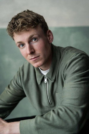 Cover image for Tom Glenister