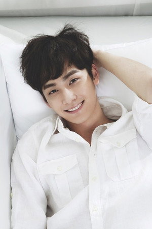 Cover image for Jo Yoon-woo
