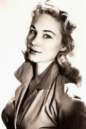 Cover image for Danik Patisson