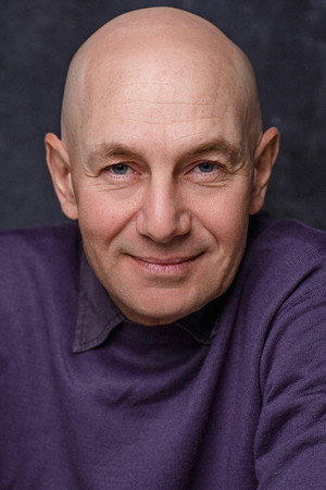 Cover image for Александр Большаков