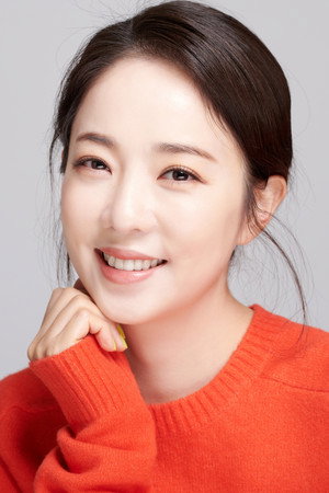 Cover image for Park Eun-young