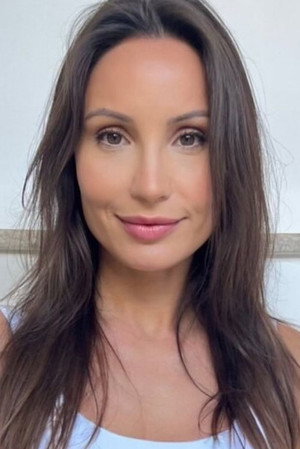 Cover image for Paola Rodrigues