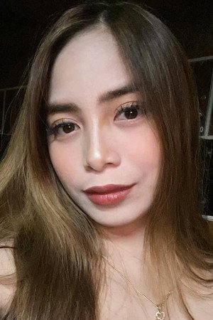 Cover image for Aziely Gonzales
