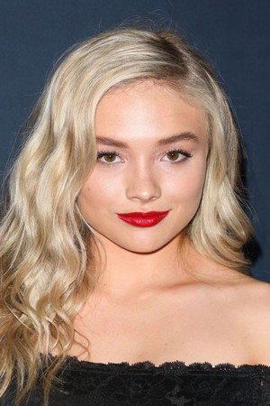 Cover image for Natalie Alyn Lind