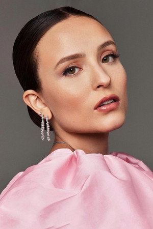 Cover image for Larissa Manoela