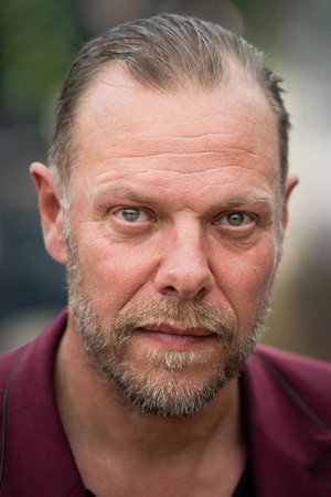 Cover image for Johan Olsen
