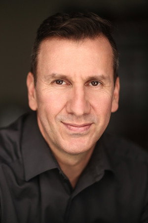 Cover image for Simon Longmore