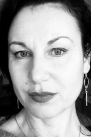 Cover image for Karin Hartusch