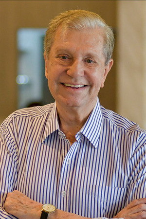 Cover image for Julio César Luna