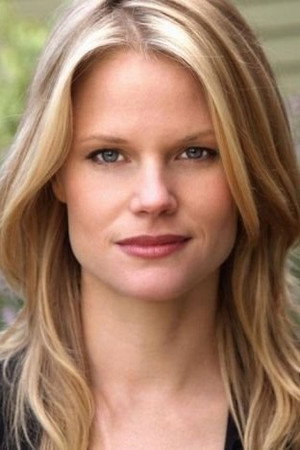 Cover image for Joelle Carter