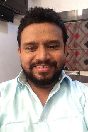 Cover image for Karamjit Anmol