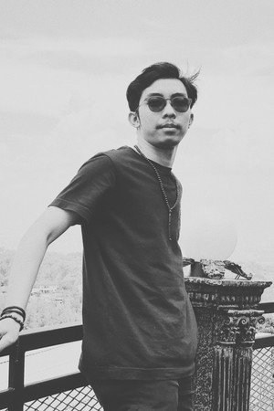 Cover image for Dika Aprillian Hakim