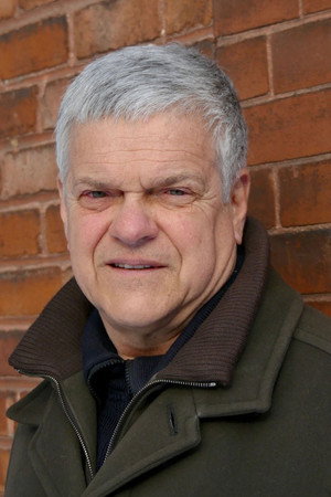 Cover image for Daniel Gadouas