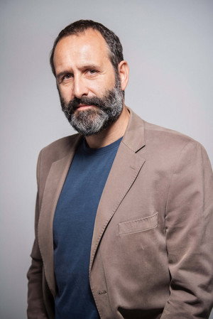 Cover image for Miguel Garcés