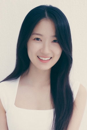 Cover image for 김혜윤