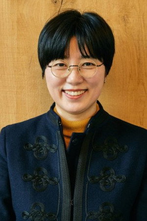 Cover image for Kwon Mi-kyung