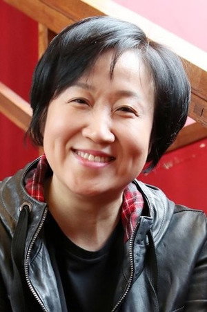 Cover image for Kang Eun-kyung