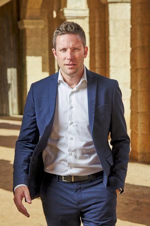 Cover image for Nicolas De Villiers