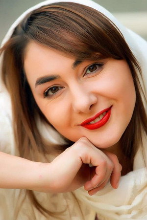 Cover image for Hanie Tavassoli