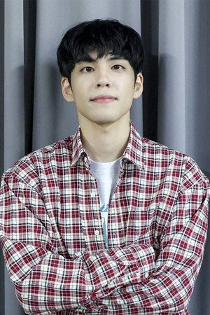 Cover image for Kim Won Pil
